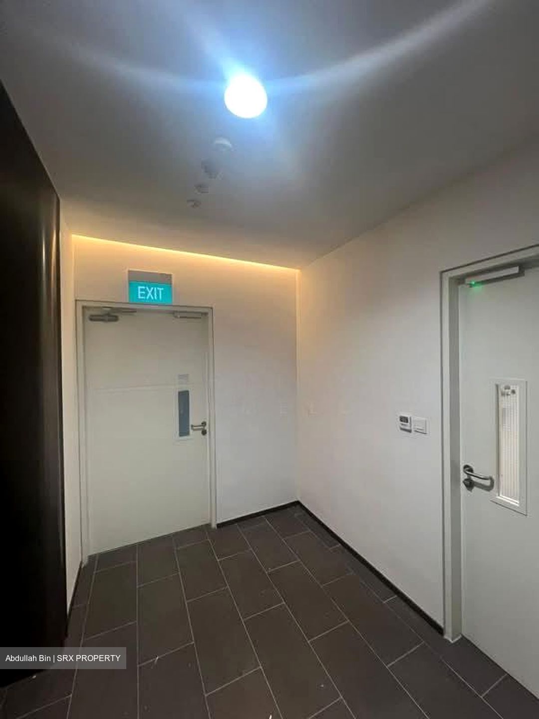 North Canal Road (D1), Office #576174711